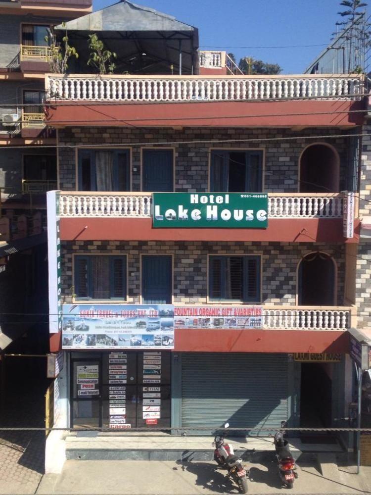 Hotel Lake House Pokhara Exterior photo