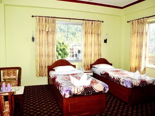 Hotel Lake House Pokhara Exterior photo